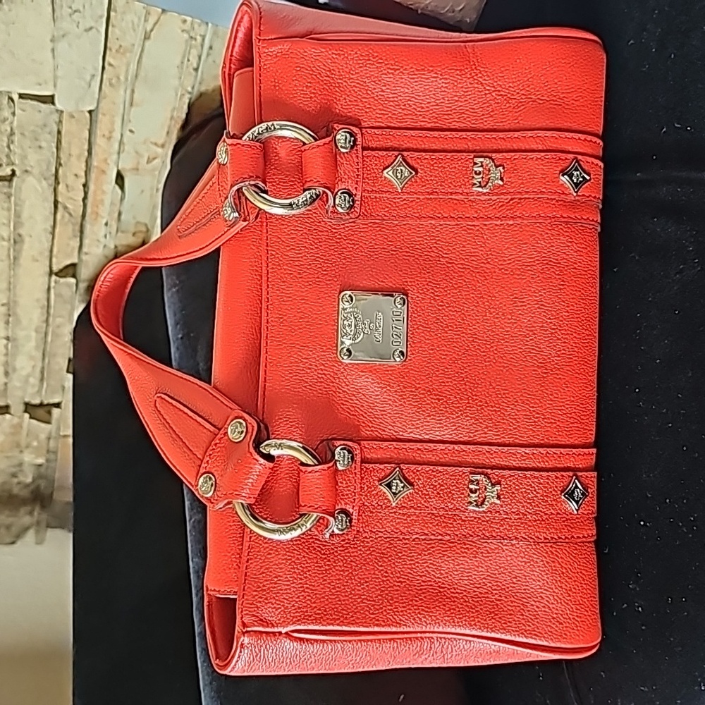 New MCM Boston with cross-body strap